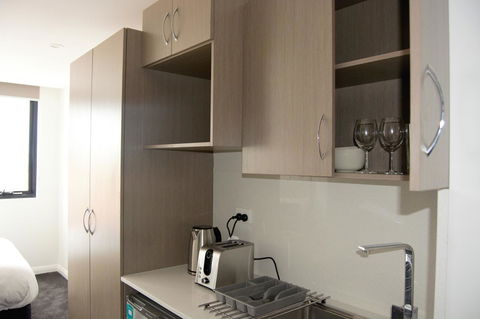 Seranin | Gordon - Southport Accommodation 3