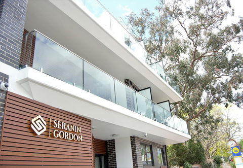 Seranin | Gordon - Southport Accommodation 0