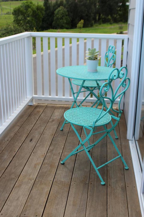 Red Waratah - Accommodation Southport 13