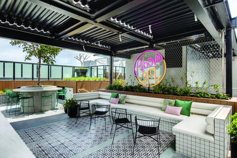 Vibe Hotel Sydney Darling Harbour - Accommodation Southport 8