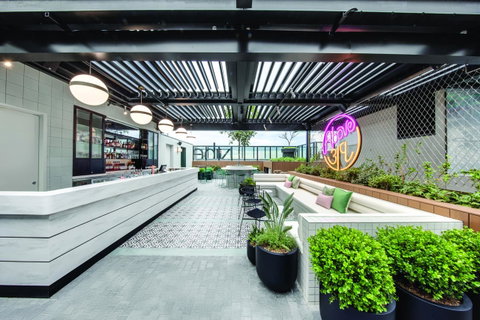 Vibe Hotel Sydney Darling Harbour - Accommodation Southport 9