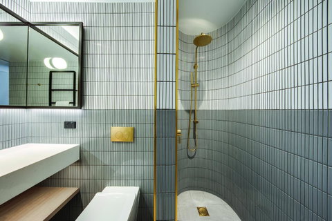 Vibe Hotel Sydney Darling Harbour - Accommodation Southport 2
