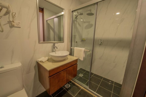 Megaboom City Hotel - Accommodation Southport 32