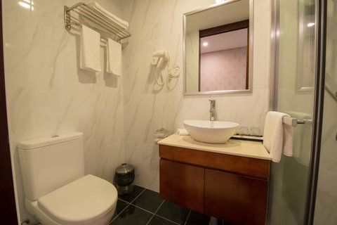 Megaboom City Hotel - Accommodation Southport 34