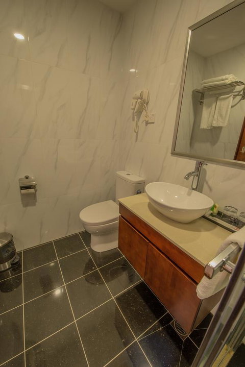 Megaboom City Hotel - Accommodation Southport 8