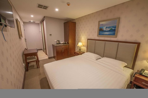Megaboom City Hotel - Accommodation Southport 17