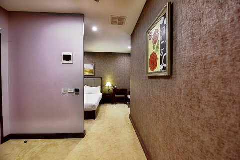 Megaboom City Hotel - Accommodation Southport 40