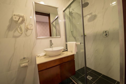 Megaboom City Hotel - Accommodation Southport 23