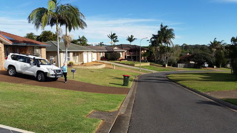 Twin Palms Holiday House At Lighthouse - Southport Accommodation 8