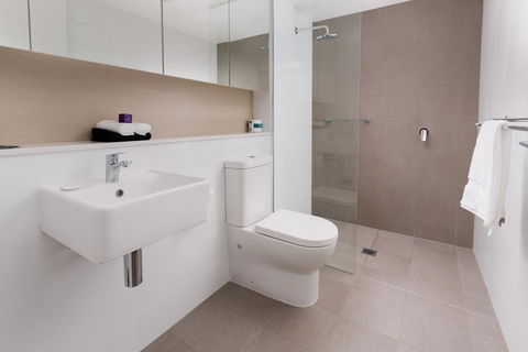 Hamilton Executive Apartments - Southport Accommodation 26