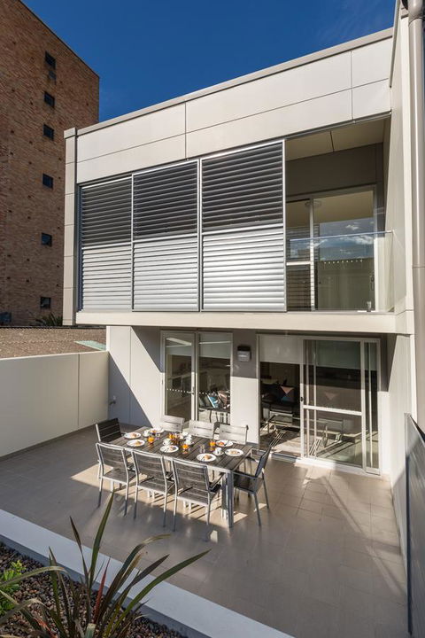 Hamilton Executive Apartments - Southport Accommodation 2