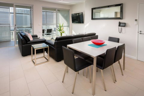 Hamilton Executive Apartments - Southport Accommodation 22