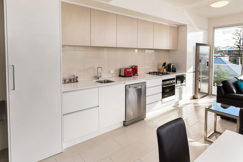 Hamilton Executive Apartments - Southport Accommodation 40