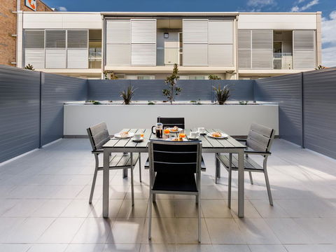 Hamilton Executive Apartments - Southport Accommodation 4