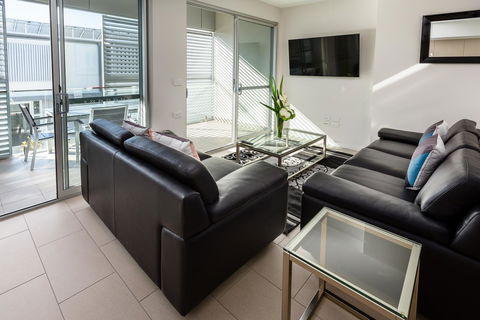 Hamilton Executive Apartments - Southport Accommodation 21