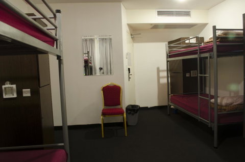 790 On George Backpackers - Accommodation Southport 2