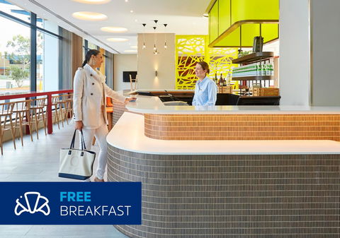 Holiday Inn Express Sydney Macquarie Park, An IHG Hotel - Southport Accommodation 1