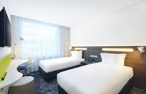 Holiday Inn Express Sydney Macquarie Park, An IHG Hotel - Southport Accommodation 14