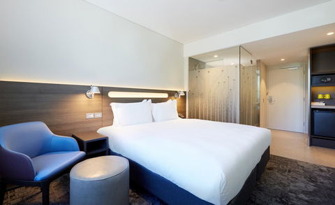 Holiday Inn Express Sydney Macquarie Park, An IHG Hotel - Southport Accommodation 9