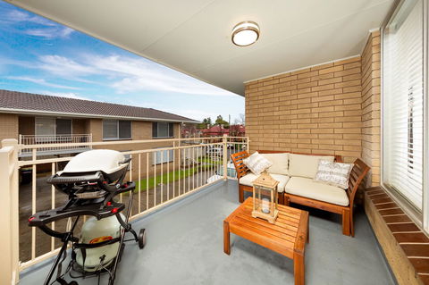 Sleeping In Style - Central & Sophisticated - Southport Accommodation 1