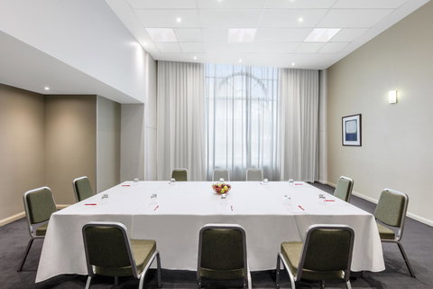 Adina Apartment Hotel Sydney Central - Accommodation Southport 15