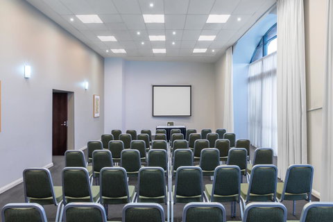 Adina Apartment Hotel Sydney Central - Accommodation Southport 9