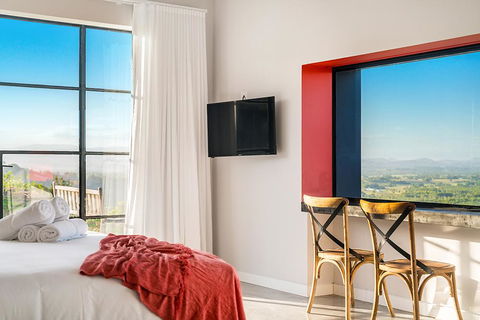 Sundays At Byron - Southport Accommodation 6