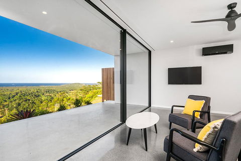 Sundays At Byron - Southport Accommodation 28