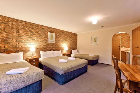 Hume Country Motor Inn - Southport Accommodation 43