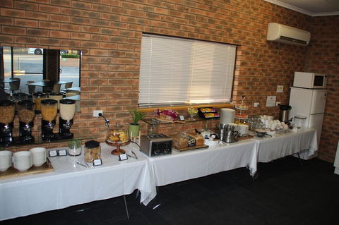 Hume Country Motor Inn - Southport Accommodation 7