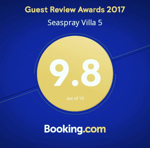 Seaspray Villa 5 - Southport Accommodation 1
