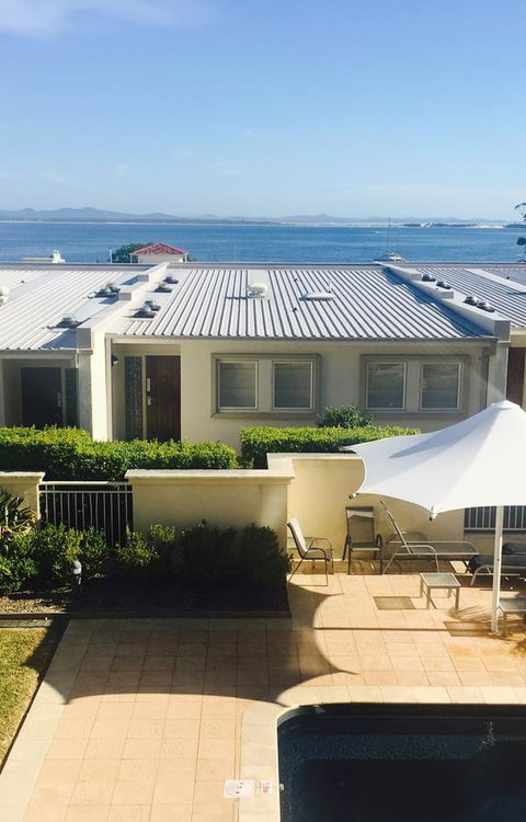 Seaspray Villa 5 - Southport Accommodation 0