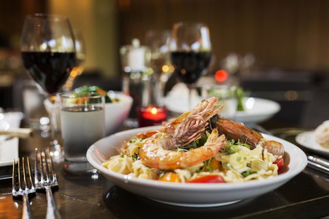 Novotel Canberra - Southport Accommodation 35