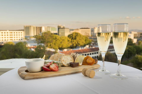 Novotel Canberra - Southport Accommodation 39