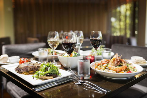 Novotel Canberra - Southport Accommodation 37