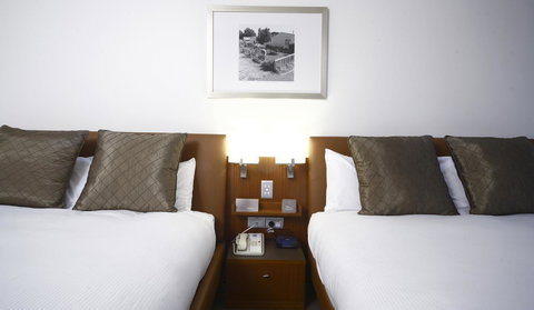 Novotel Canberra - Southport Accommodation 18