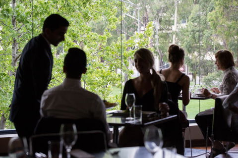 Novotel Canberra - Southport Accommodation 5