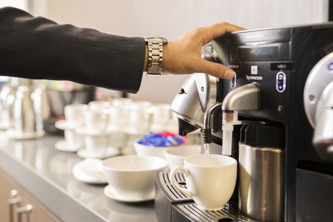 Novotel Canberra - Southport Accommodation 25