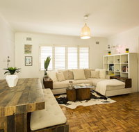 Bondi Beachside Apartment - Southport Accommodation