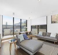 BOUTIQUE STAYS - Maybloom - Southport Accommodation