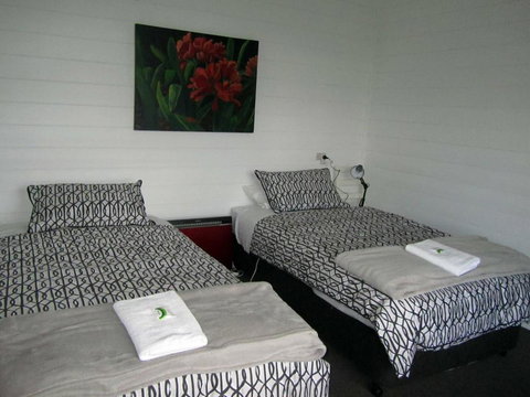 Breakaway Cottage - Accommodation Southport 0