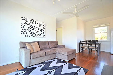 Breakers 6 2 Hill Street - Southport Accommodation 1