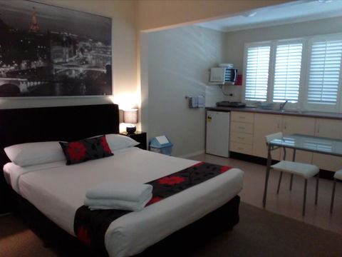 Brisbane Street Studios - Southport Accommodation 1