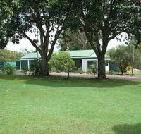 Bungadoo Country Cottage - Southport Accommodation