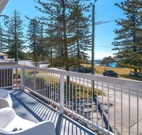 Burleigh - great house room for the boat- across the road from beach - Southport Accommodation