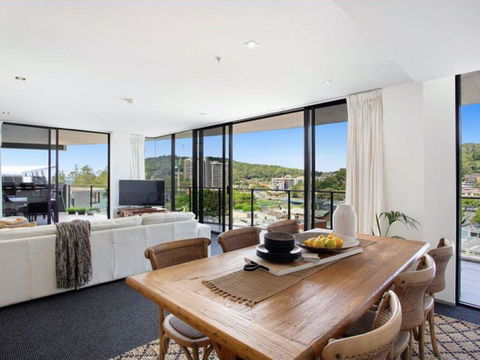 Burleigh Beach 2 Bedroom Apartment - Southport Accommodation 0