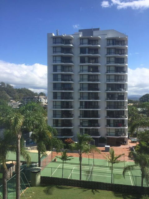 Burleigh Gardens North Hi-Rise Holiday Apartments - Southport Accommodation 3