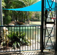 Bushland Beach Tavern - Southport Accommodation