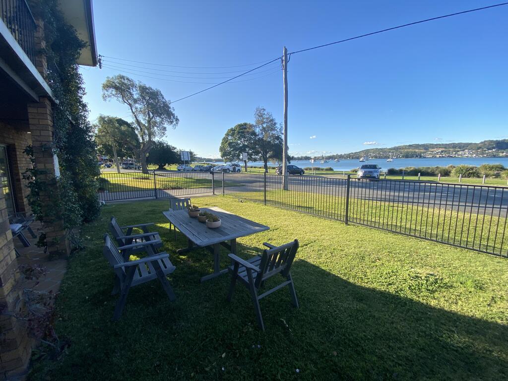 Lake Macquarie NSW Southport Accommodation