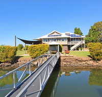 Campbell 7 - Large Queenslander on Maroochy River - Accommodation Southport